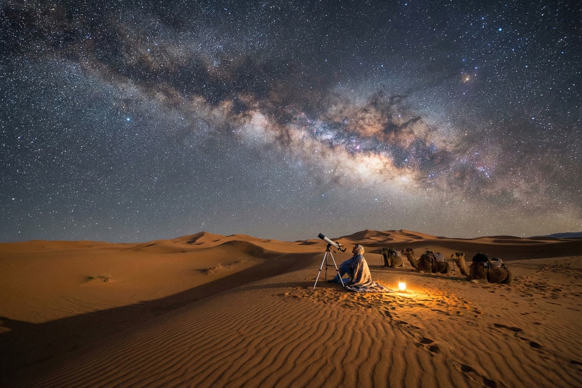 Sahara Desert Night Sky: A Stargazer\'s Paradise